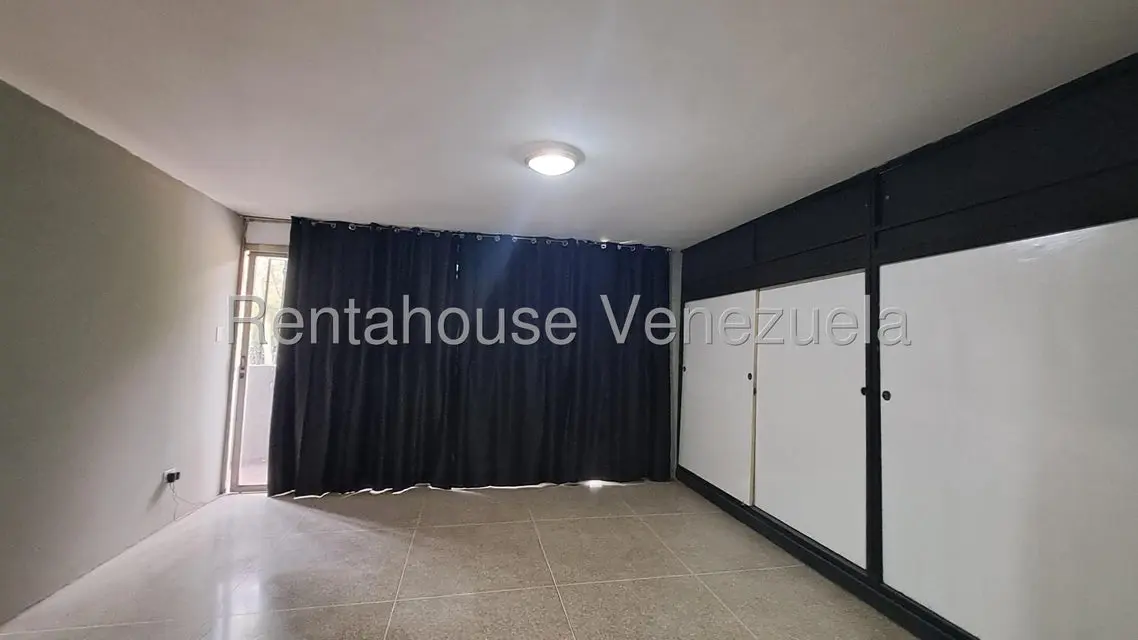 Comercial (Local Comercial) en Alquiler en El Cafetal, Distrito Metropolitano - 8
