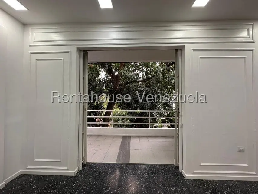 Casa (1 Nivel) en Alquiler en Las Mercedes, Distrito Metropolitano - 21