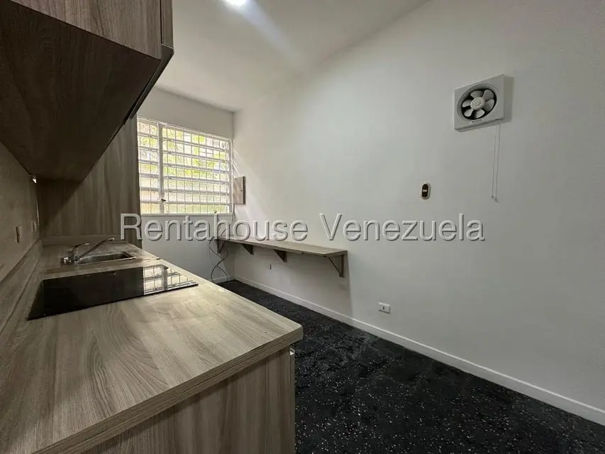 Casa (1 Nivel) en Alquiler en Las Mercedes, Distrito Metropolitano - 27