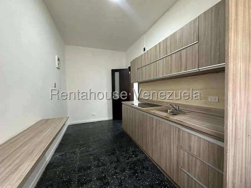 Casa (1 Nivel) en Alquiler en Las Mercedes, Distrito Metropolitano - 29