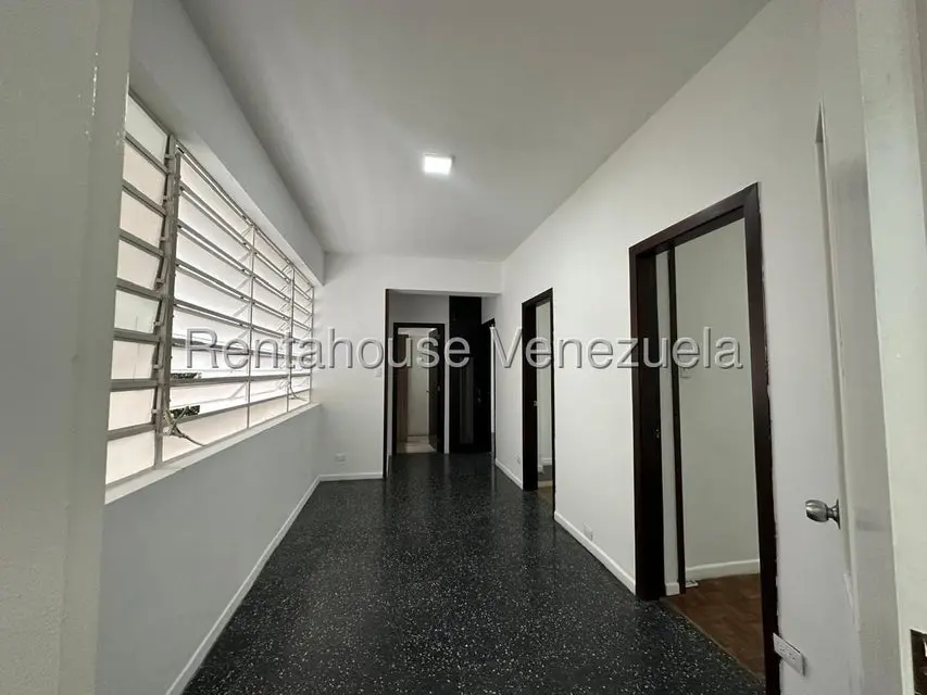Casa (1 Nivel) en Alquiler en Las Mercedes, Distrito Metropolitano - 30