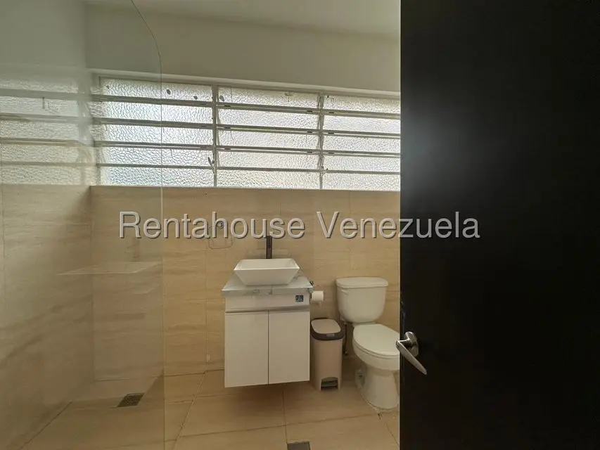 Casa (1 Nivel) en Alquiler en Las Mercedes, Distrito Metropolitano - 39