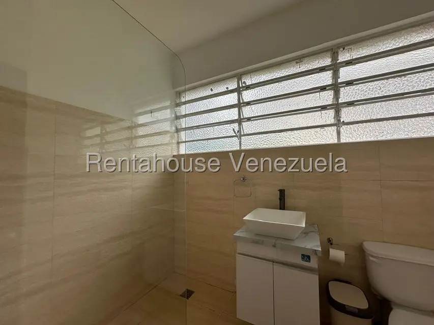 Casa (1 Nivel) en Alquiler en Las Mercedes, Distrito Metropolitano - 41