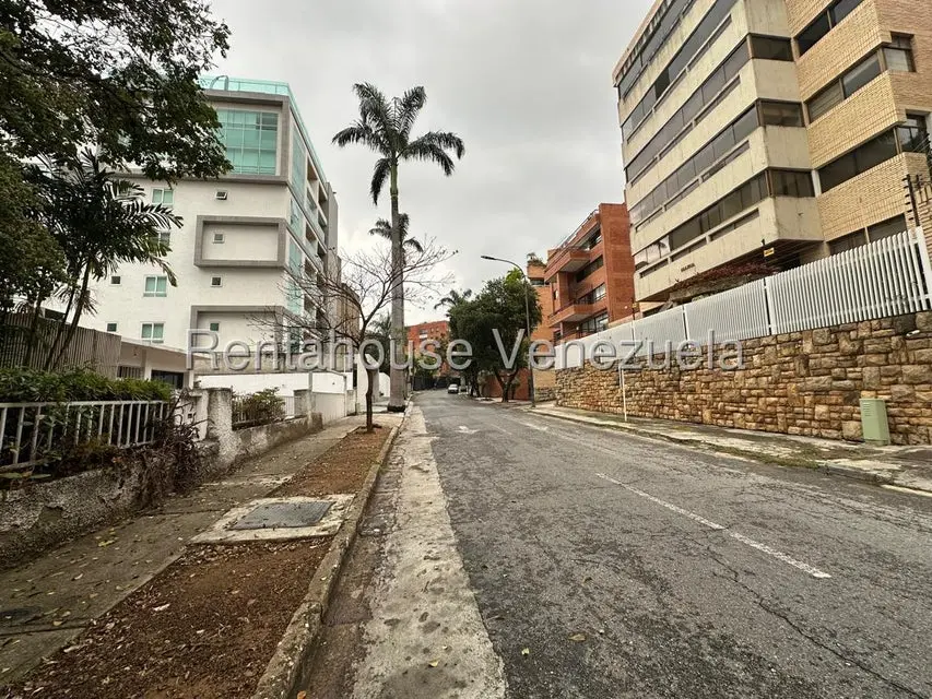 Casa (1 Nivel) en Alquiler en Las Mercedes, Distrito Metropolitano - 49