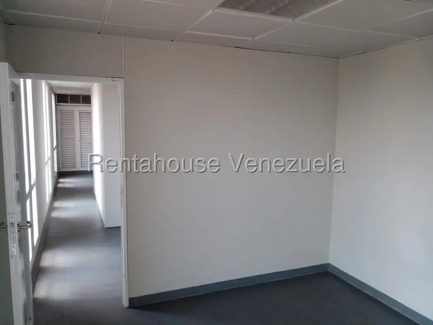 Comercial (Oficina) en Alquiler en 5 de Julio, Zulia - 17