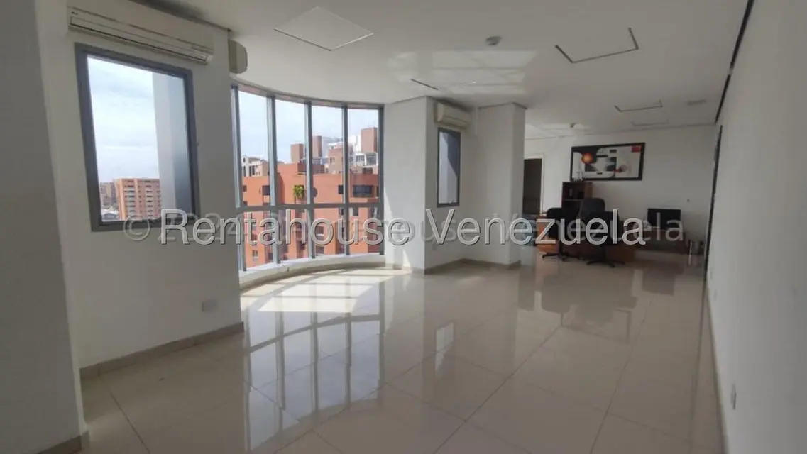 Comercial (Oficina) en Alquiler en Nueva Segovia, Lara - 14