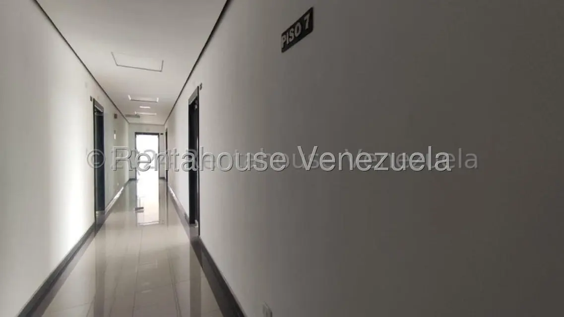 Comercial (Oficina) en Alquiler en Nueva Segovia, Lara - 6