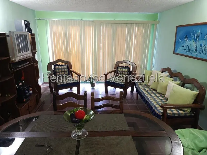 Apartamento (1 Nivel) en Alquiler en Camuri Chico, Vargas - 14