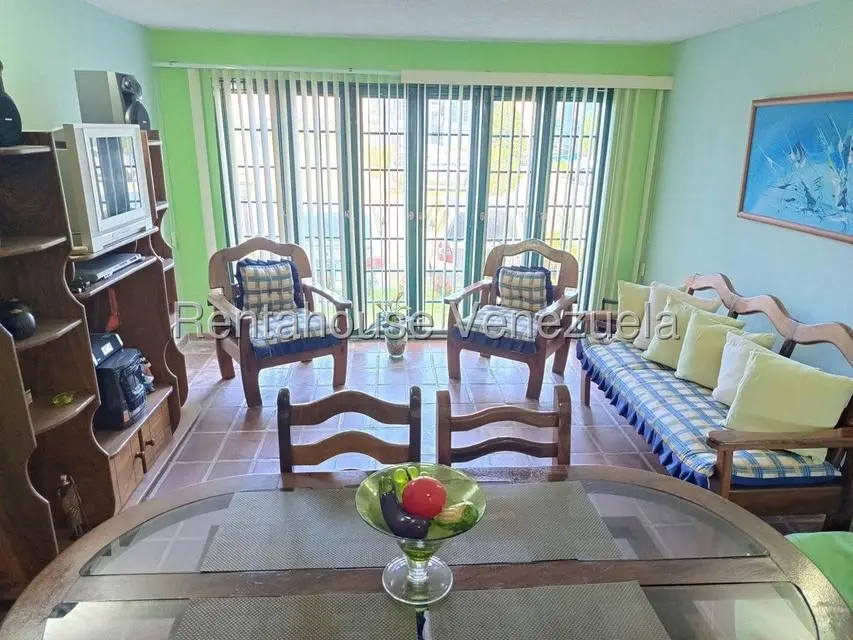 Apartamento (1 Nivel) en Alquiler en Camuri Chico, Vargas - 15