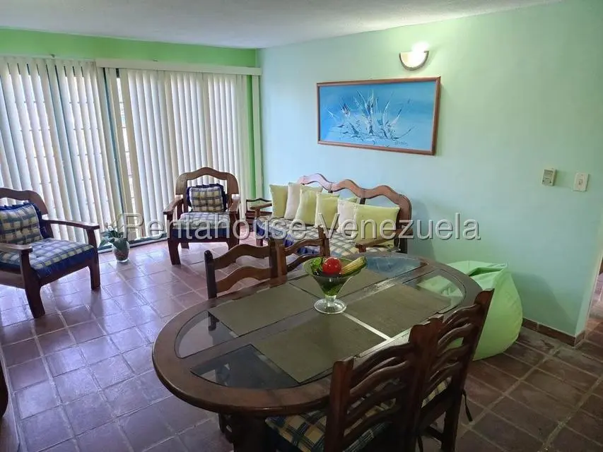 Apartamento (1 Nivel) en Alquiler en Camuri Chico, Vargas - 18
