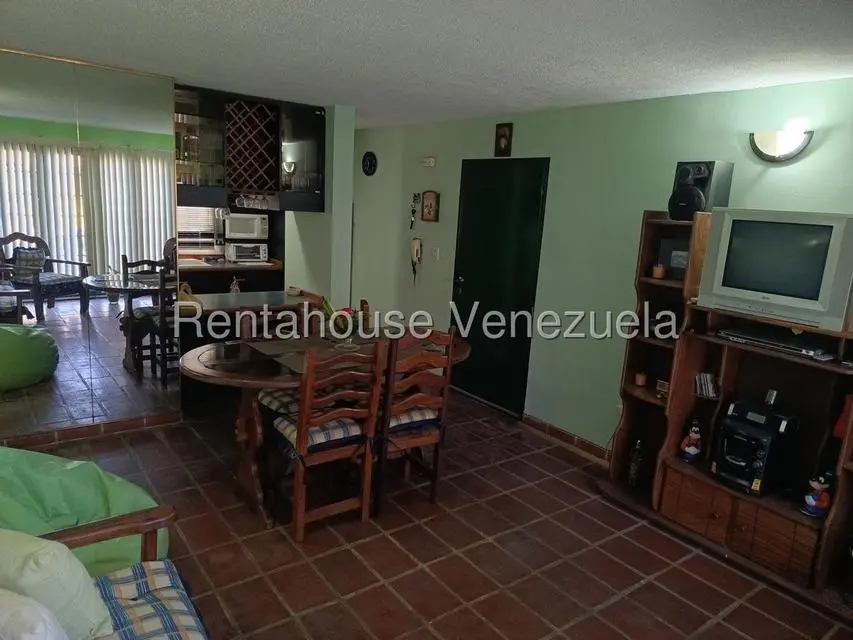 Apartamento (1 Nivel) en Alquiler en Camuri Chico, Vargas - 22