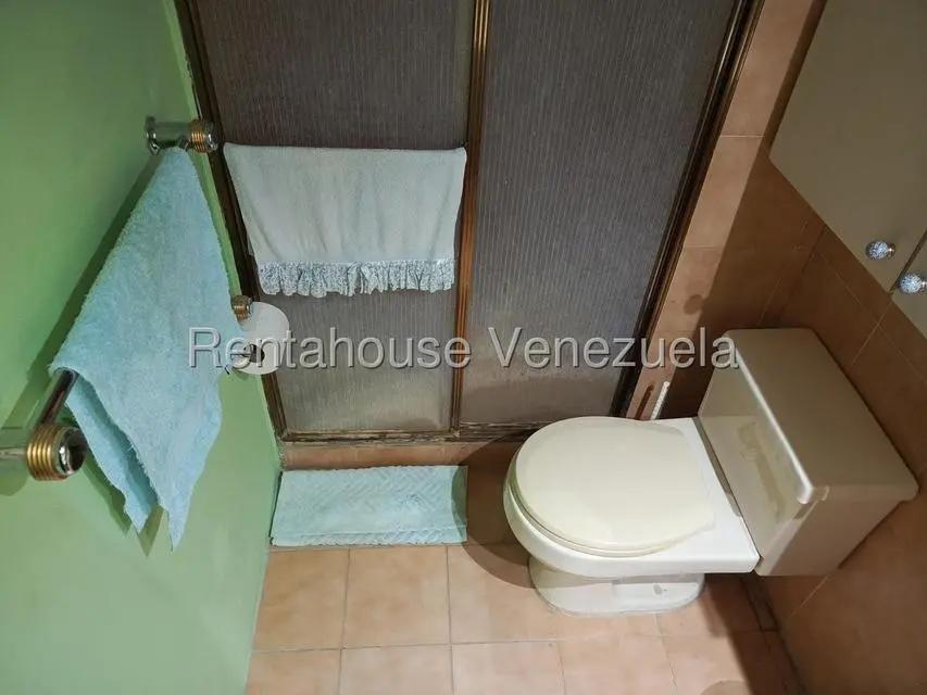 Apartamento (1 Nivel) en Alquiler en Camuri Chico, Vargas - 40