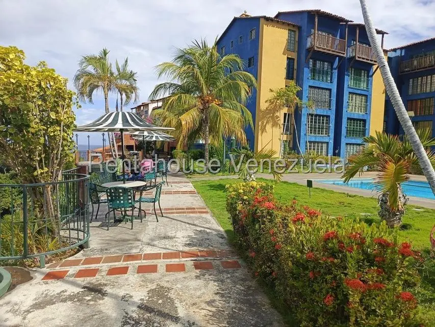 Apartamento (1 Nivel) en Alquiler en Camuri Chico, Vargas - 5