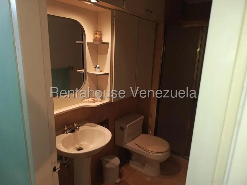 Apartamento (1 Nivel) en Alquiler en Camuri Chico, Vargas - 46
