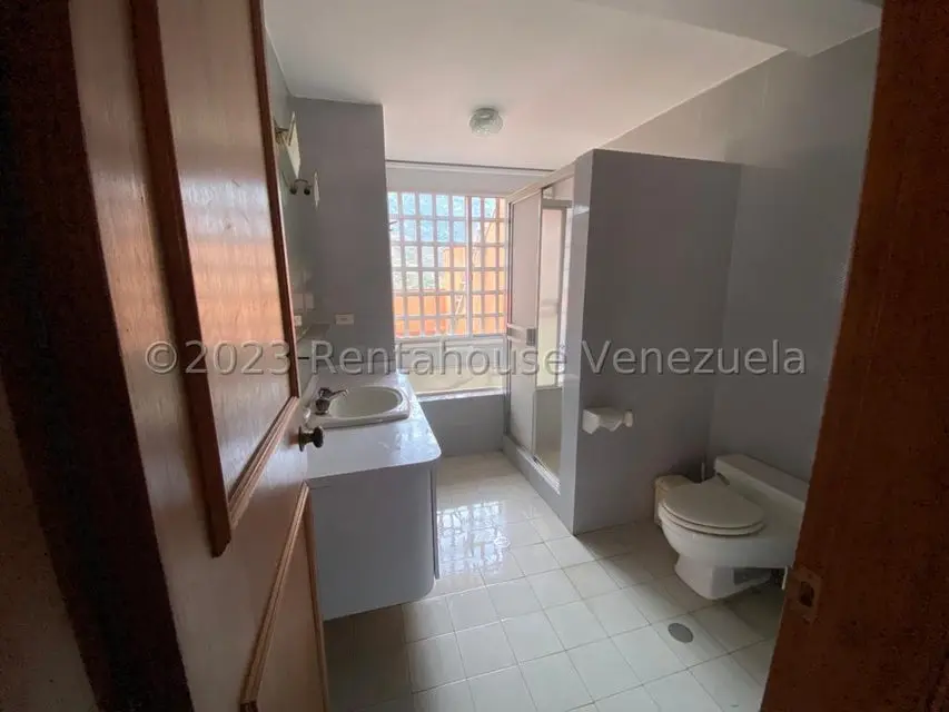 Townhouse (Multiples Niveles) en Venta en Miranda, Distrito Metropolitano - 13