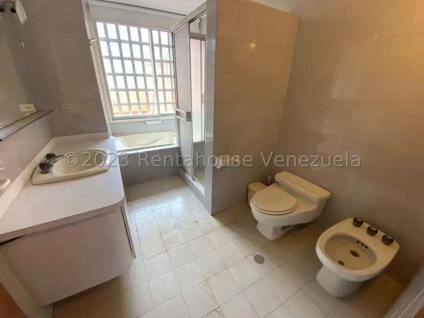 Townhouse (Multiples Niveles) en Venta en Miranda, Distrito Metropolitano - 14