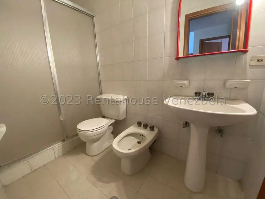 Townhouse (Multiples Niveles) en Venta en Miranda, Distrito Metropolitano - 16