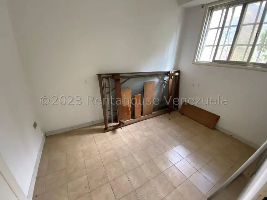 Townhouse (Multiples Niveles) en Venta en Miranda, Distrito Metropolitano - 23