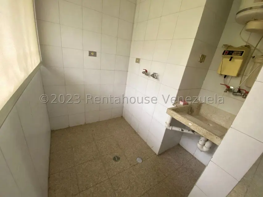 Townhouse (Multiples Niveles) en Venta en Miranda, Distrito Metropolitano - 25