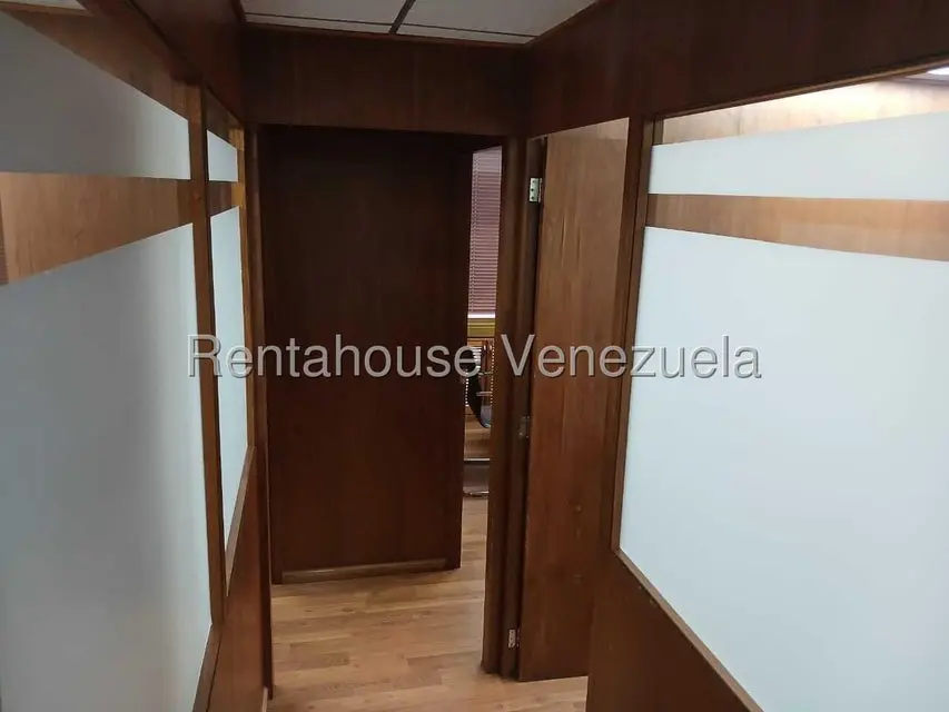 Comercial (Oficina) en Venta en Santa Paula, Distrito Metropolitano - 12