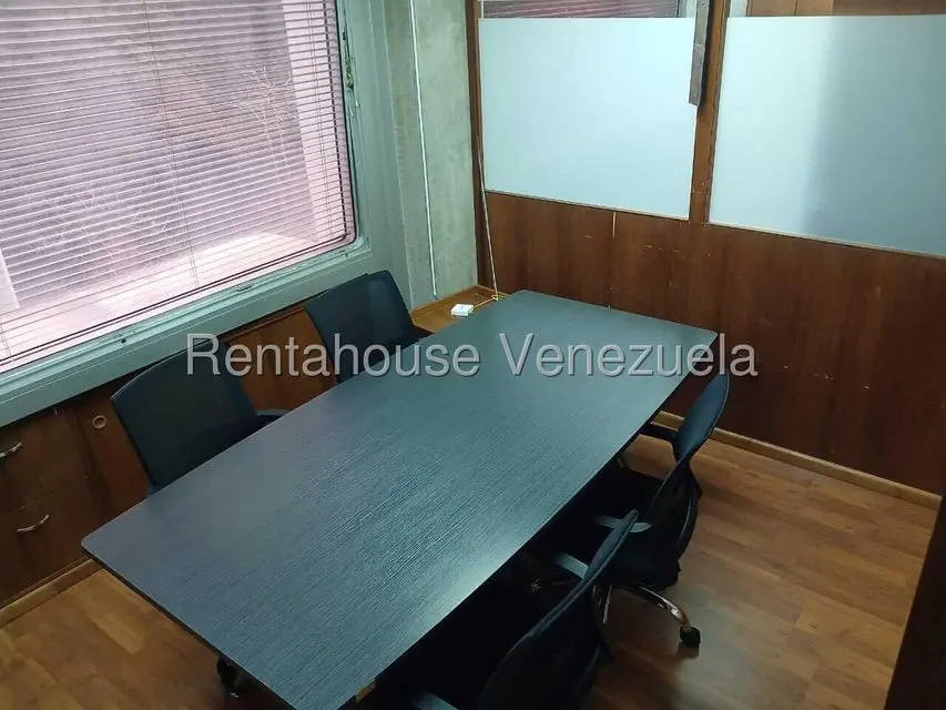 Comercial (Oficina) en Venta en Santa Paula, Distrito Metropolitano - 13