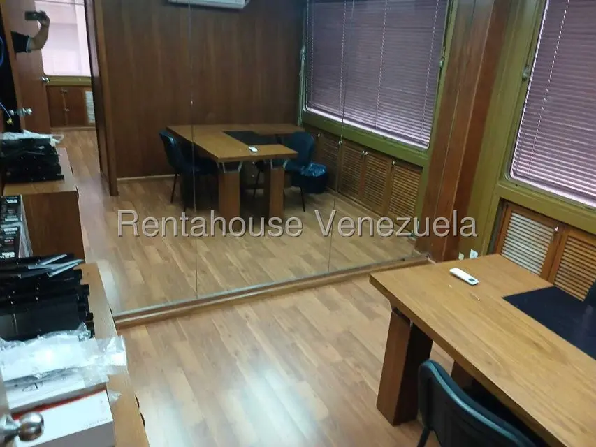 Comercial (Oficina) en Venta en Santa Paula, Distrito Metropolitano - 7