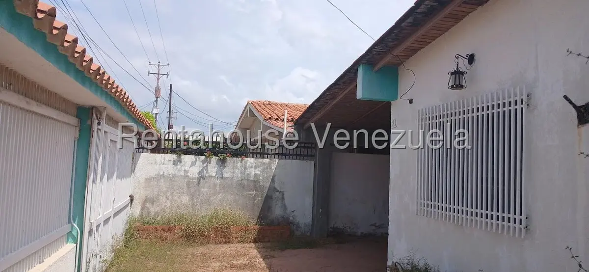 Casa (1 Nivel) en Alquiler en Calle Piar, Zulia - 2