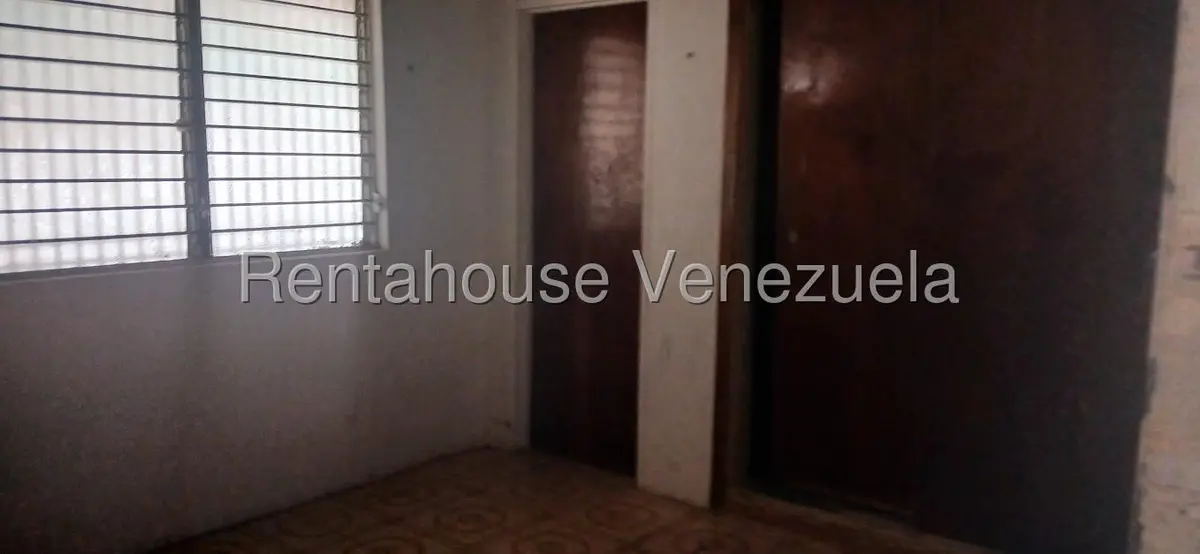 Casa (1 Nivel) en Alquiler en Calle Piar, Zulia - 12