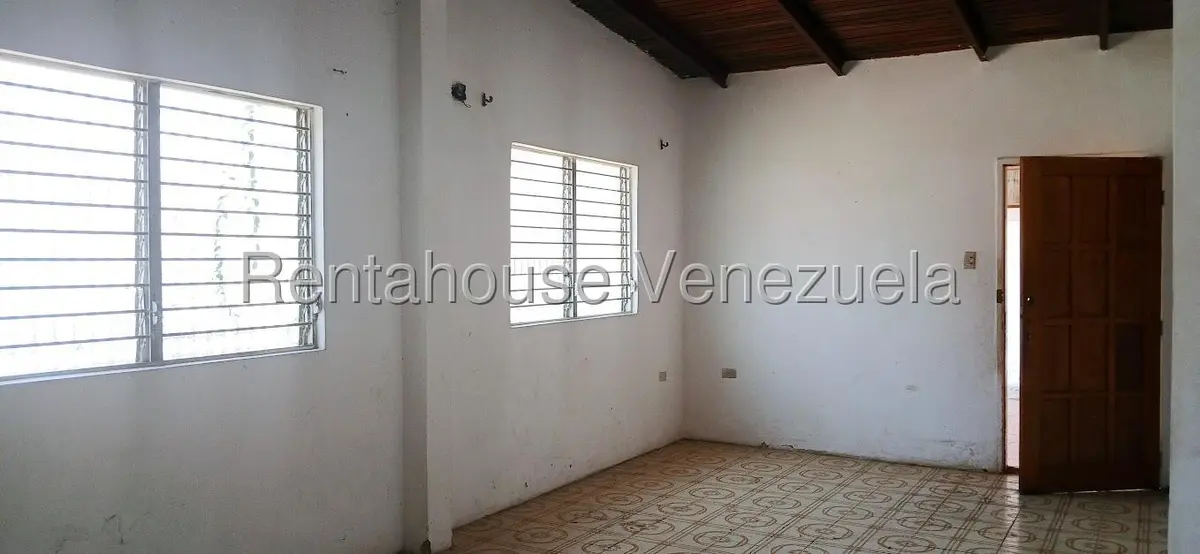 Casa (1 Nivel) en Alquiler en Calle Piar, Zulia - 13