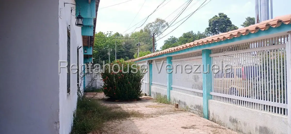 Casa (1 Nivel) en Alquiler en Calle Piar, Zulia - 3