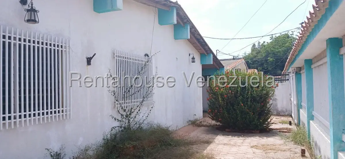 Casa (1 Nivel) en Alquiler en Calle Piar, Zulia - 4