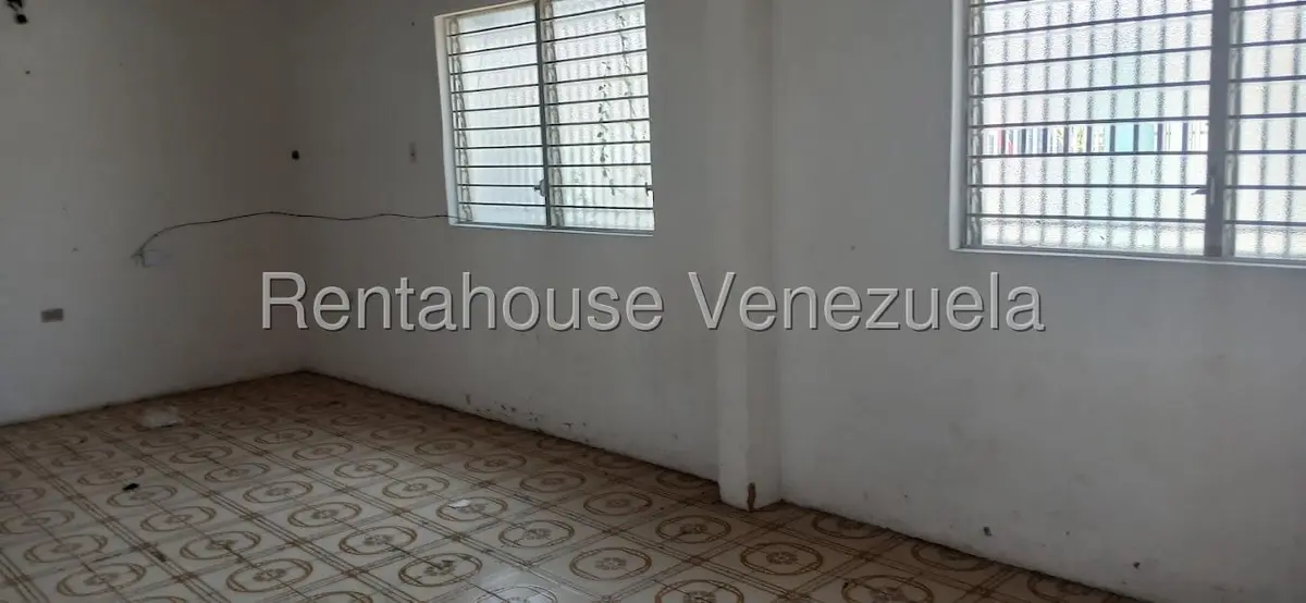 Casa (1 Nivel) en Alquiler en Calle Piar, Zulia - 9