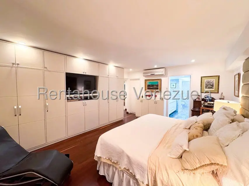 Apartamento (1 Nivel) en Venta en Lomas de La Lagunita, Distrito Metropolitano - 27