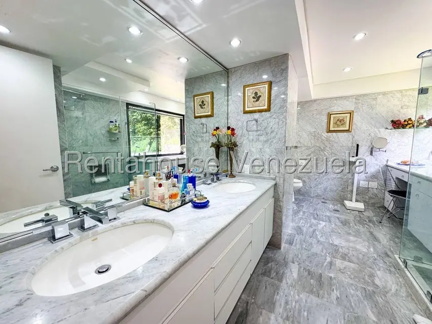 Apartamento (1 Nivel) en Venta en Lomas de La Lagunita, Distrito Metropolitano - 33