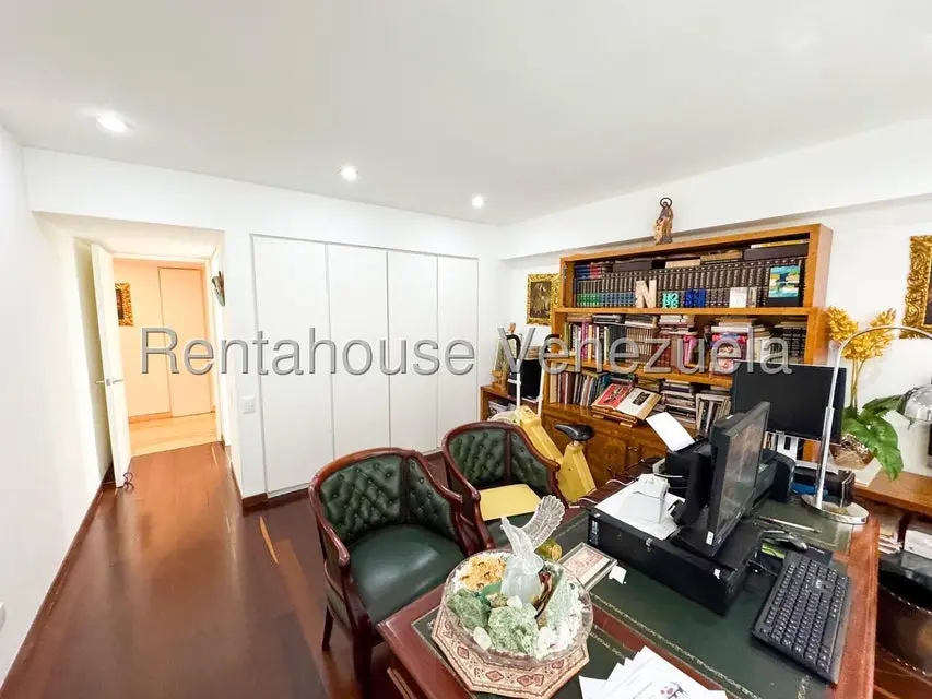 Apartamento (1 Nivel) en Venta en Lomas de La Lagunita, Distrito Metropolitano - 37