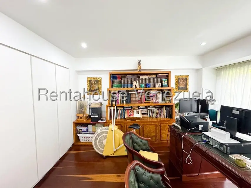 Apartamento (1 Nivel) en Venta en Lomas de La Lagunita, Distrito Metropolitano - 38