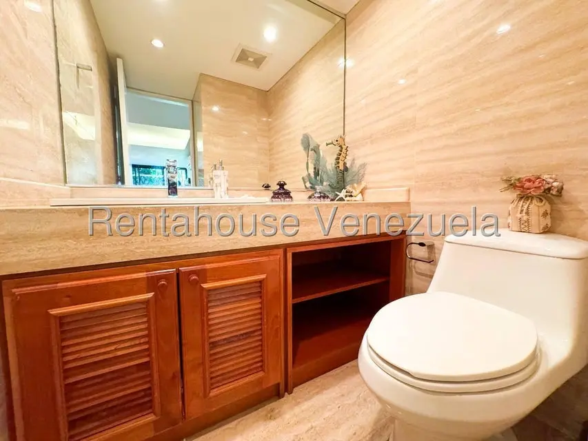 Apartamento (1 Nivel) en Venta en Lomas de La Lagunita, Distrito Metropolitano - 40