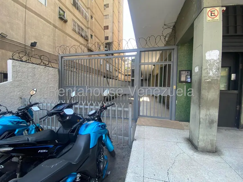 Comercial (Local Comercial) en Alquiler en El Marques, Distrito Metropolitano - 2