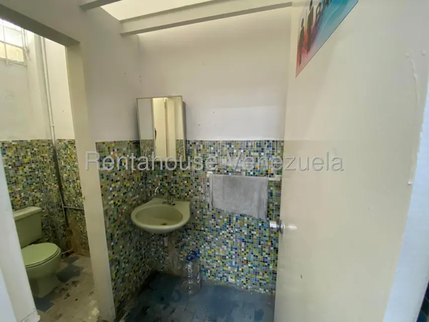 Comercial (Local Comercial) en Alquiler en El Marques, Distrito Metropolitano - 26