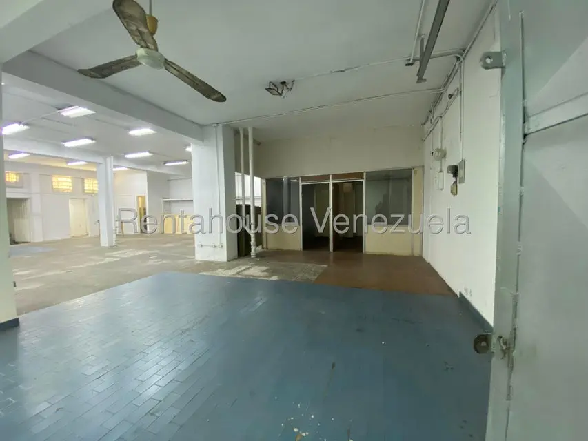 Comercial (Local Comercial) en Alquiler en El Marques, Distrito Metropolitano - 9