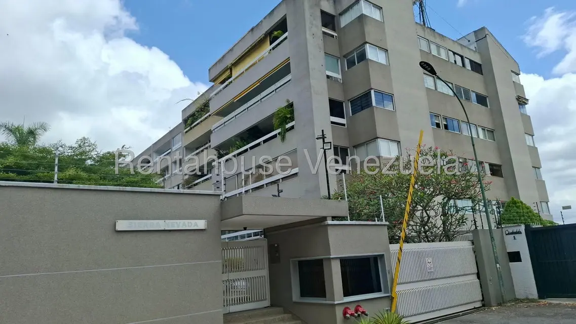 Apartamento (1 Nivel) en Venta en Colinas de Bello Monte, Distrito Metropolitano - 2