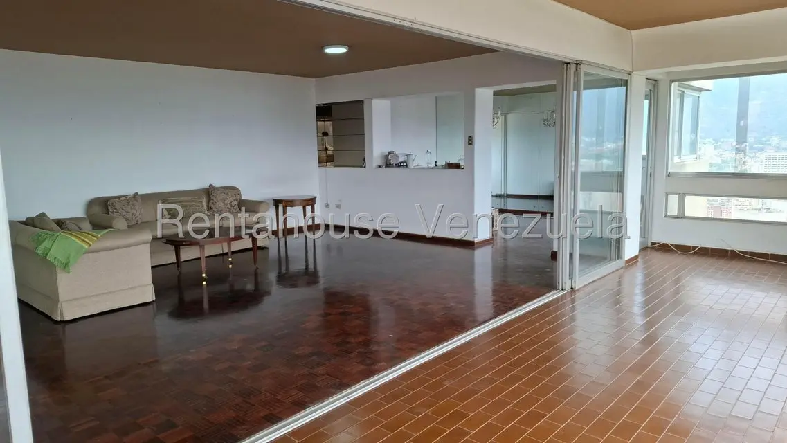 Apartamento (1 Nivel) en Venta en Colinas de Bello Monte, Distrito Metropolitano - 12