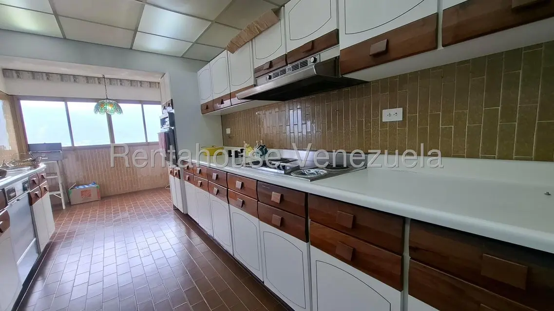 Apartamento (1 Nivel) en Venta en Colinas de Bello Monte, Distrito Metropolitano - 25