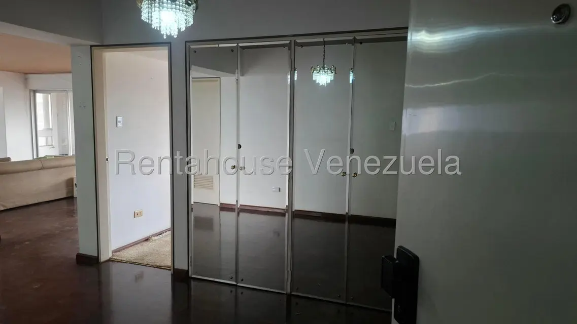 Apartamento (1 Nivel) en Venta en Colinas de Bello Monte, Distrito Metropolitano - 5