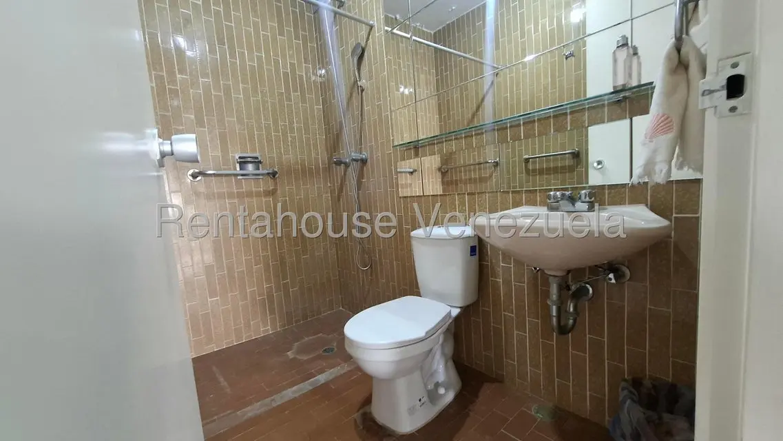 Apartamento (1 Nivel) en Venta en Colinas de Bello Monte, Distrito Metropolitano - 8