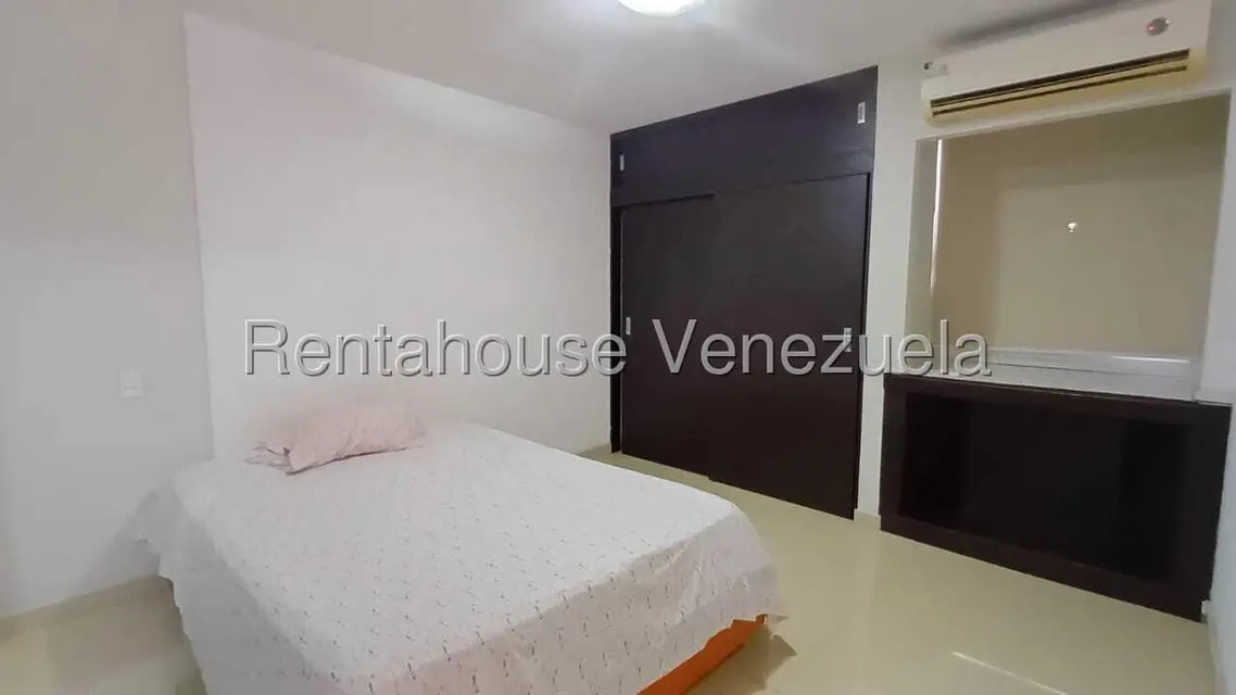 Apartamento (1 Nivel) en Alquiler en Ciudad Roca, Lara - 12