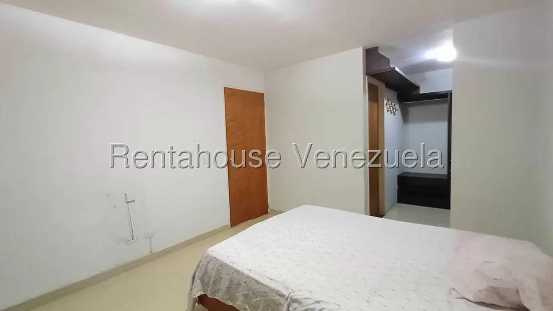 Apartamento (1 Nivel) en Alquiler en Ciudad Roca, Lara - 14