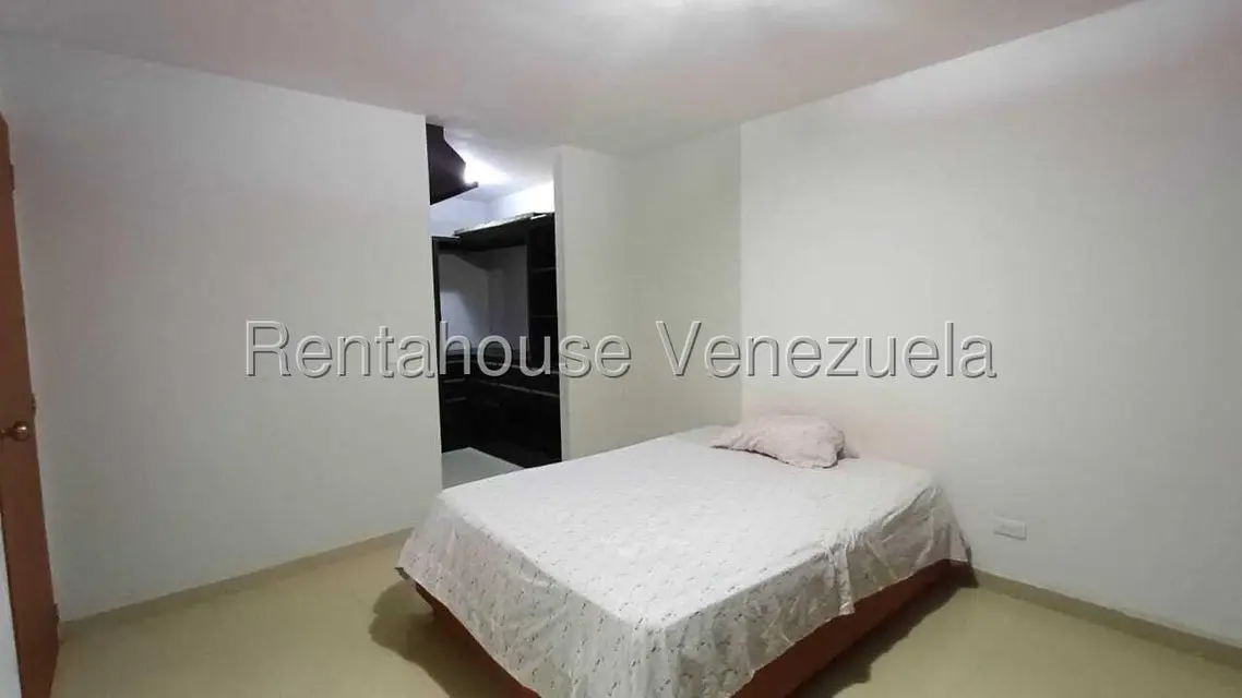 Apartamento (1 Nivel) en Alquiler en Ciudad Roca, Lara - 15