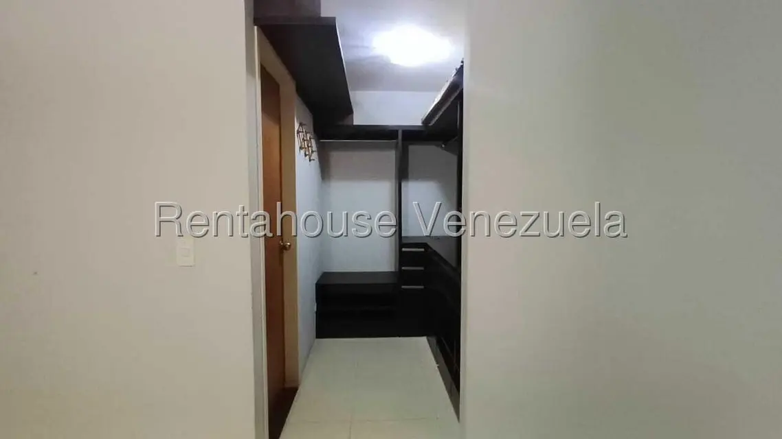 Apartamento (1 Nivel) en Alquiler en Ciudad Roca, Lara - 16