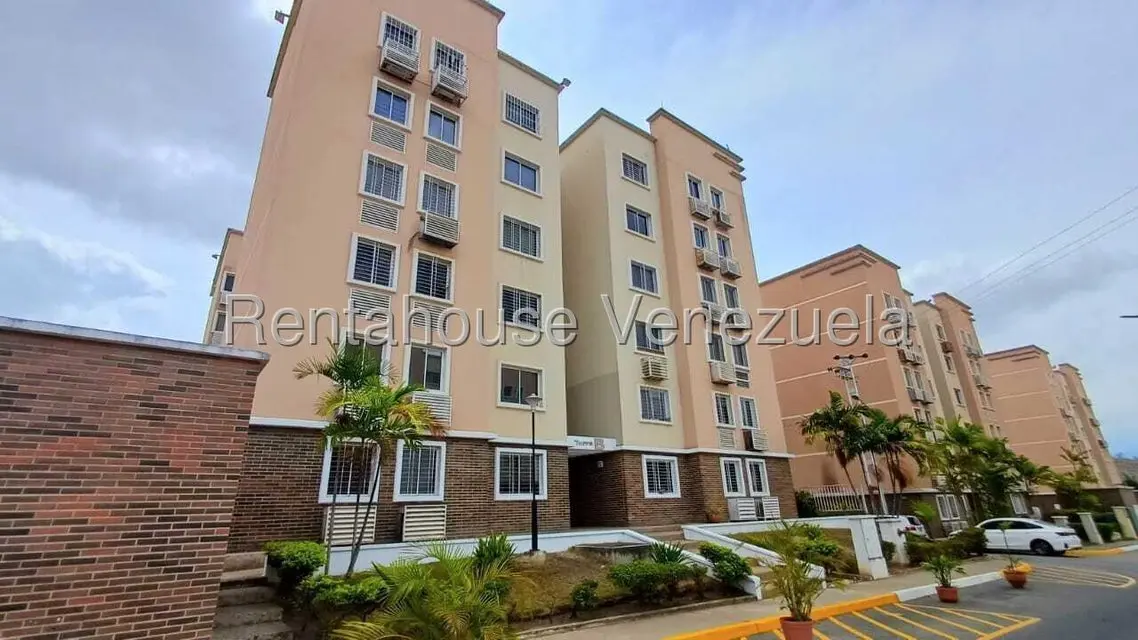 Apartamento (1 Nivel) en Alquiler en Ciudad Roca, Lara - 18